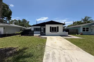 1766 Maryland Ave NE, Saint Petersburg, FL 33703 - Photo 2