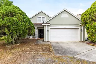 2620 Woods Edge Cir, Orlando, FL 32817 - Photo 2