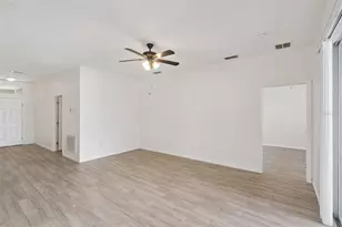 140 Highland Meadows St, Davenport, FL 33837 - Photo 6