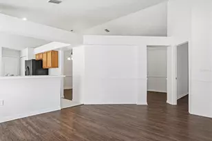 1004 Cristelle Jean Dr, Ruskin, FL 33570 - Photo 12