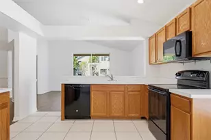 1004 Cristelle Jean Dr, Ruskin, FL 33570 - Photo 18