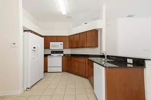 6821 Aramon Ct, Wesley Chapel, FL 33545 - Photo 12