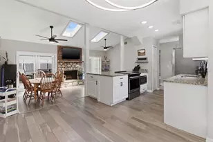 181 Wildwood Dr, Sanford, FL 32773 - Photo 8