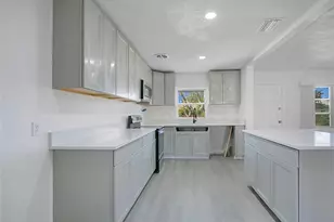 1951 S Crystal Lake Dr, Orlando, FL 32806 - Photo 12