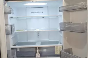 1310 Glen Oaks Dr E, Sarasota, FL 34232 - Photo 6