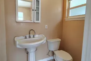902 N Thacker Ave, Kissimmee, FL 34741 - Photo 16