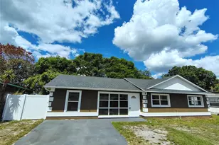 902 N Thacker Ave, Kissimmee, FL 34741 - Photo 2