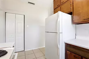 918 Shoreview Dr, Orlando, FL 32807 - Photo 22