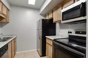 14227 Shadow Moss Ln, Tampa, FL 33613 - Photo 14