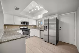 5336 Silent Brook Dr, Orlando, FL 32821 - Photo 12