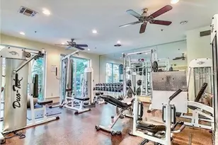 860 N Orange Ave, Orlando, FL 32801 - Photo 50