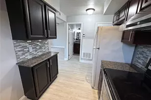 421 N Normandale Ave, Orlando, FL 32835 - Photo 6