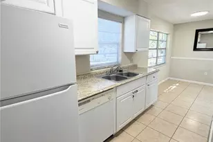 709 Lewis St, Fruitland Park, FL 34731 - Photo 8