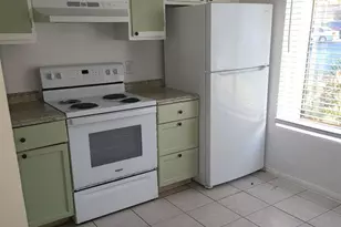 4910 Silver Oaks Village, Orlando, FL 32808 - Photo 8