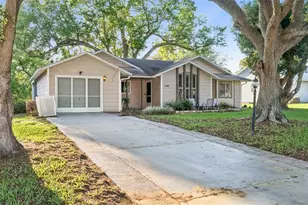 1144 Ben More Dr, Leesburg, FL 34788 - Photo 2