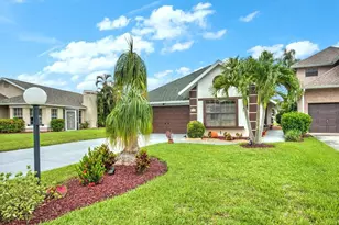 13681 Admiral Ct, Fort Myers, FL 33912 - Photo 2