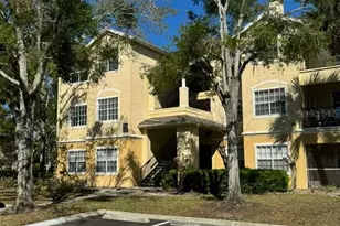 2632 Robert Trent Jones Dr, Orlando, FL 32835 - Photo 2