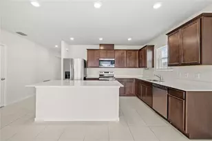 1575 Aspen Ave, Davenport, FL 33837 - Photo 4