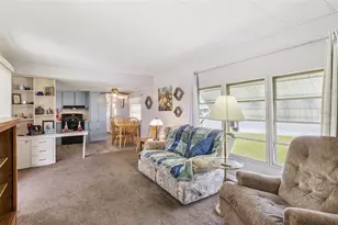 77 Wildwood Ln, Eustis, FL 32726 - Photo 4