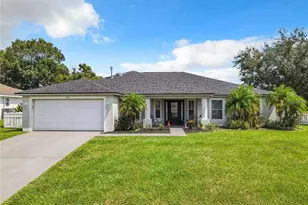 104 Sanderling Dr, Winter Haven, FL 33881 - Photo 1