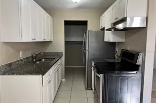 136 Academy Ave, Sanford, FL 32771 - Photo 4
