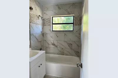 136 Academy Avenue, Sanford, FL 32771 - Photo 10