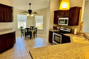 9100 SE 170th Fontaine St, The Villages, FL 32162 - Photo 16