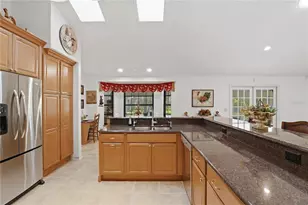 7141 Wooded Village Ln, Orlando, FL 32835 - Photo 20