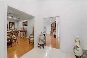 7141 Wooded Village Ln, Orlando, FL 32835 - Photo 10