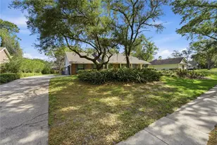 7141 Wooded Village Ln, Orlando, FL 32835 - Photo 6