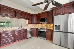 5332 Dorrington Ln, Orlando, FL 32821 - Photo 10