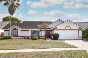 705 Silversmith Cir, Lake Mary, FL 32746 - Photo 2