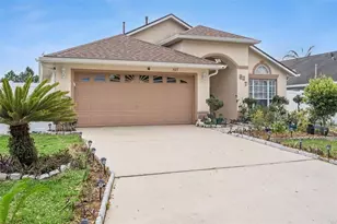 527 Durango Loop St, Davenport, FL 33897 - Photo 2
