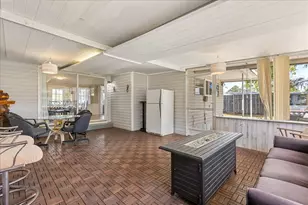 11504 Hickory Ln, Tavares, FL 32778 - Photo 4