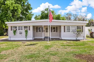 11504 Hickory Ln, Tavares, FL 32778 - Photo 1