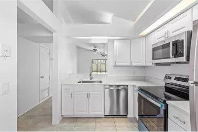 11604 Shilpa Court, Orlando, FL 32817 - Photo 4