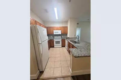 8137 Claire Ann Drive #207, Orlando, FL 32825 - Photo 4