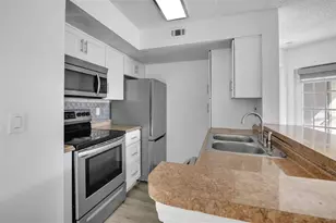 413 Fountainhead Cir, Kissimmee, FL 34741 - Photo 10