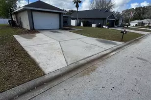 318 Walpole Loop, Davenport, FL 33897 - Photo 4