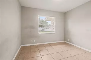 196 Durrell Cir, Winter Haven, FL 33884 - Photo 8