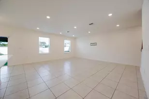 900 Boca Vista Ct, Davenport, FL 33896 - Photo 12