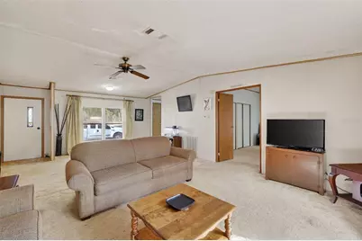 904 Maplewood Street, Tavares, FL 32778 - Photo 14
