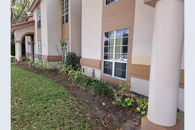 4613 Gate Place #104, Orlando, FL 32811 - Photo 2