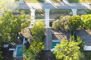 405 Shore Dr E, Oldsmar, FL 34677 - Photo 12