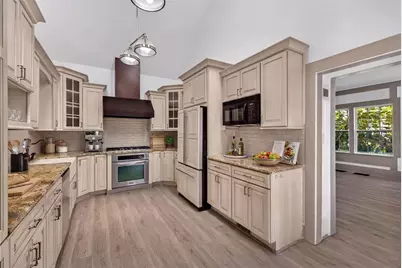 1330 Cherry Street NE, Saint Petersburg, FL 33701 - Photo 18