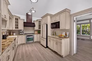 1330 Cherry St NE, Saint Petersburg, FL 33701 - Photo 18