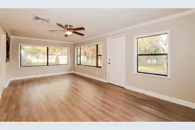 525 Susan Drive, Lakeland, FL 33803 - Photo 8