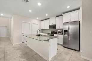 2280 Mountain Pine St, Ocoee, FL 34761 - Photo 2