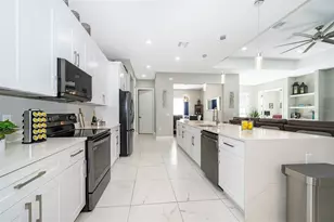 2766 Shannin Dr, Saint Cloud, FL 34771 - Photo 6