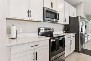 891 Blue Creek Dr, Haines City, FL 33844 - Photo 6